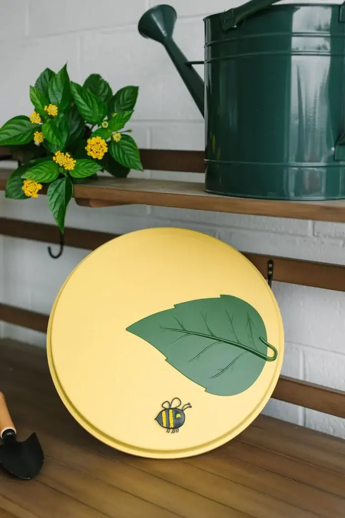 Greenstalk Garden Lid Yellow Closed