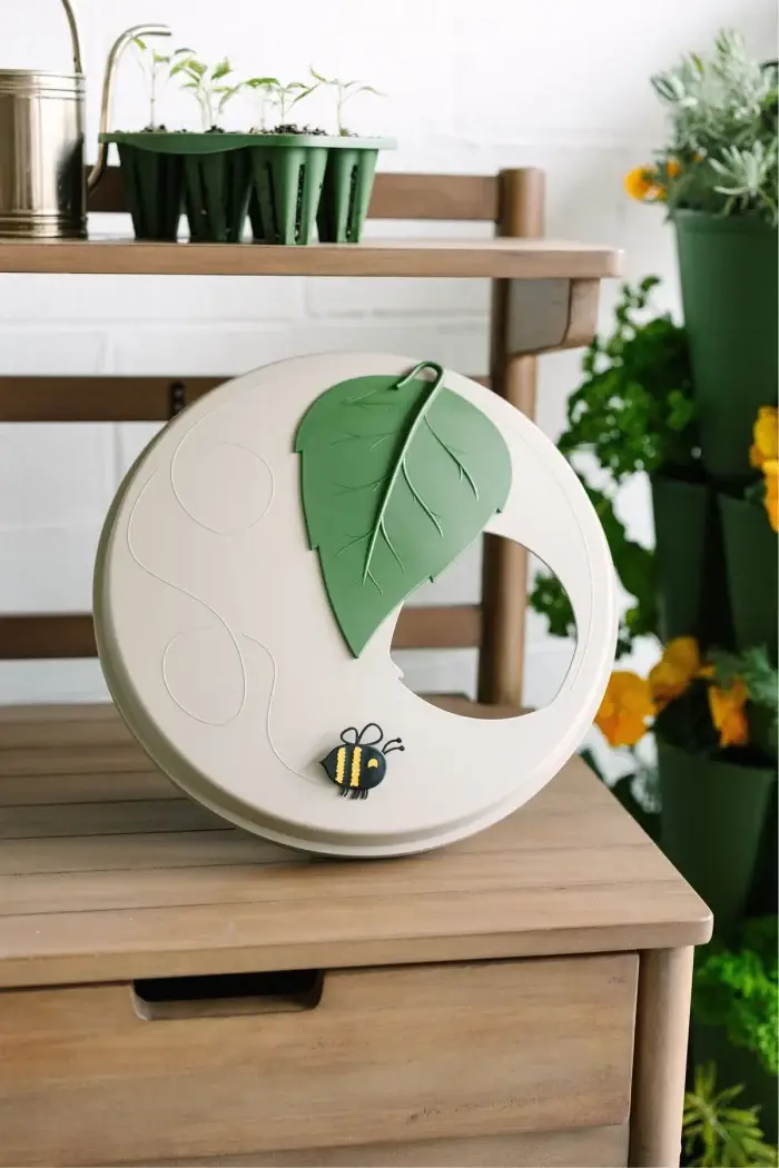 Greenstalk Garden Lid Stone Open